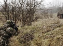 Outdoor vs indoor : quel terrain vous convient ?